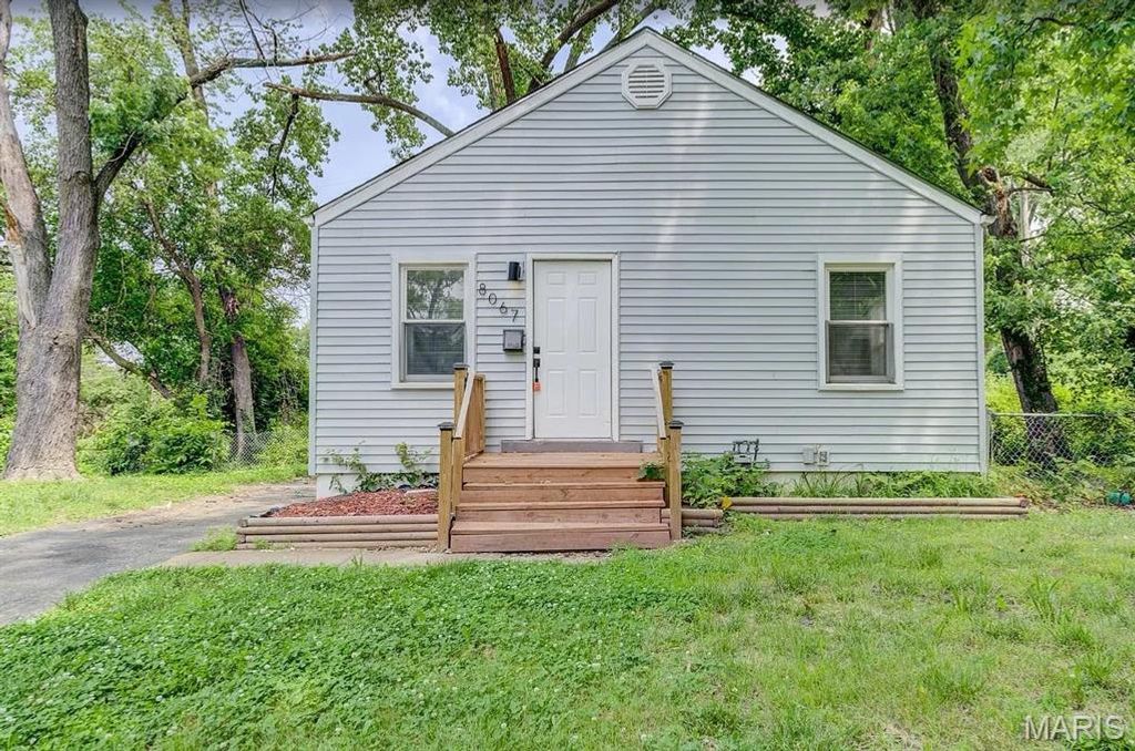 8067 Aline Avenue, Berkeley, MO 63134