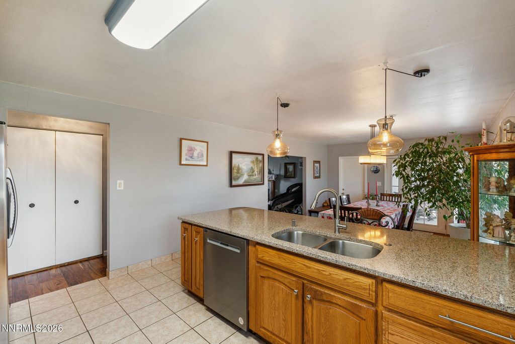 Image 10 of property listing at 11505 Vicksburg Road, Reno, NV 89508