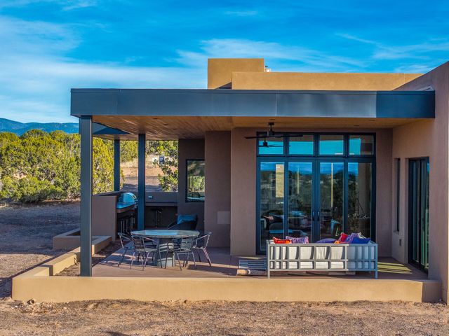 9 Tierra Antigua, Santa Fe, NM 87506