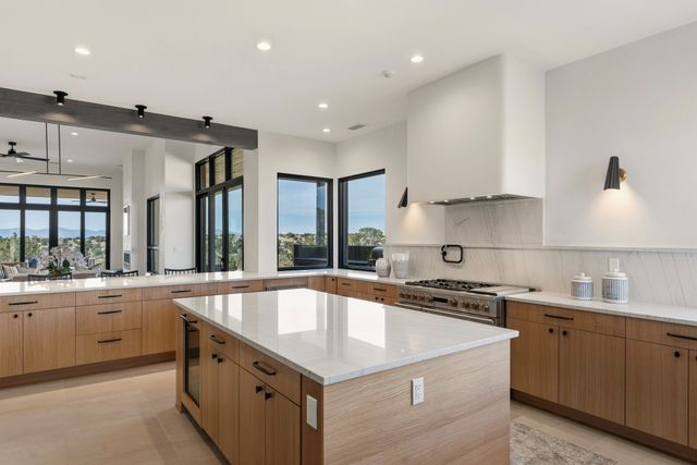 9 Tierra Antigua, Santa Fe, NM 87506