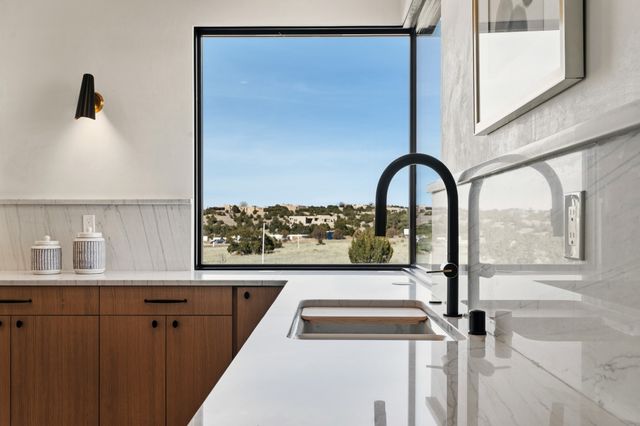 9 Tierra Antigua, Santa Fe, NM 87506