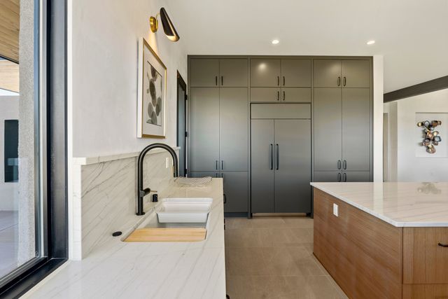 9 Tierra Antigua, Santa Fe, NM 87506