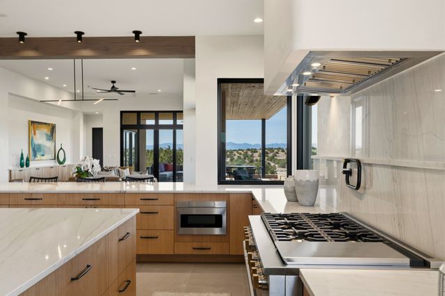 9 Tierra Antigua, Santa Fe, NM 87506