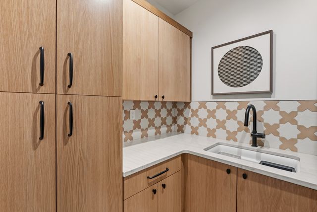 9 Tierra Antigua, Santa Fe, NM 87506