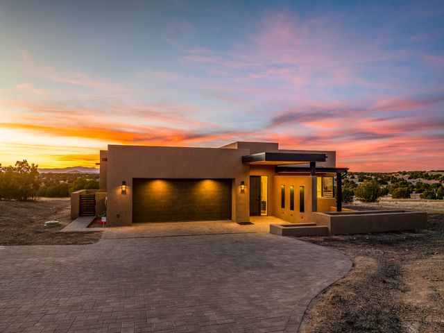 9 Tierra Antigua, Santa Fe, NM 87506