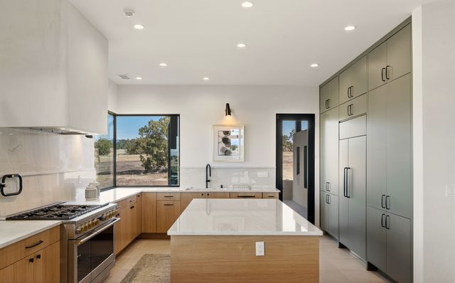 9 Tierra Antigua, Santa Fe, NM 87506