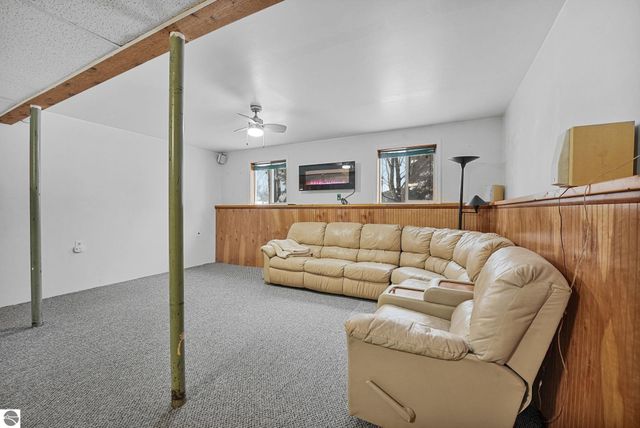 1753 Bedford Lane, Traverse City, MI 49685