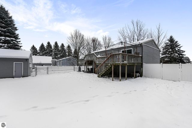1753 Bedford Lane, Traverse City, MI 49685