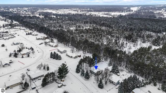 1753 Bedford Lane, Traverse City, MI 49685