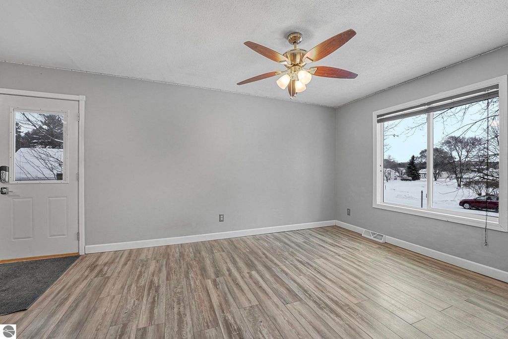 Image 10 of property listing at 1753 Bedford Lane, Traverse City, MI 49685