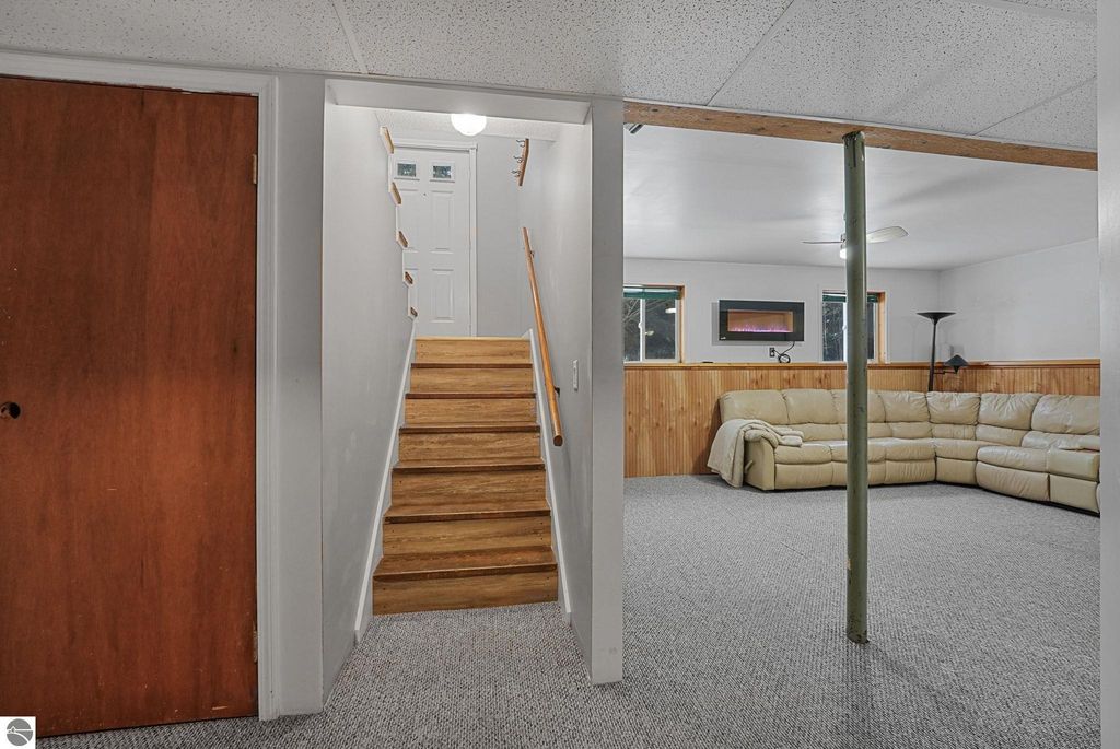 Image 29 of property listing at 1753 Bedford Lane, Traverse City, MI 49685