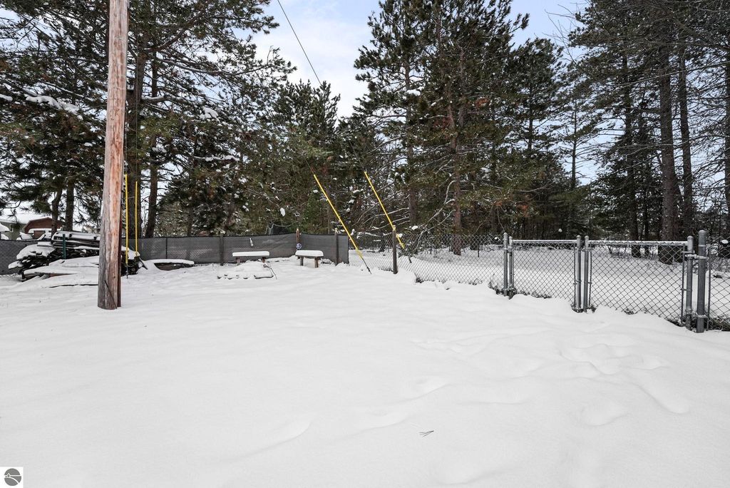 Image 34 of property listing at 1753 Bedford Lane, Traverse City, MI 49685