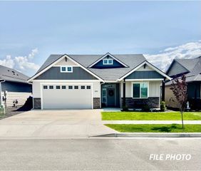 18185 N Morton Ct, Colbert, WA 99005