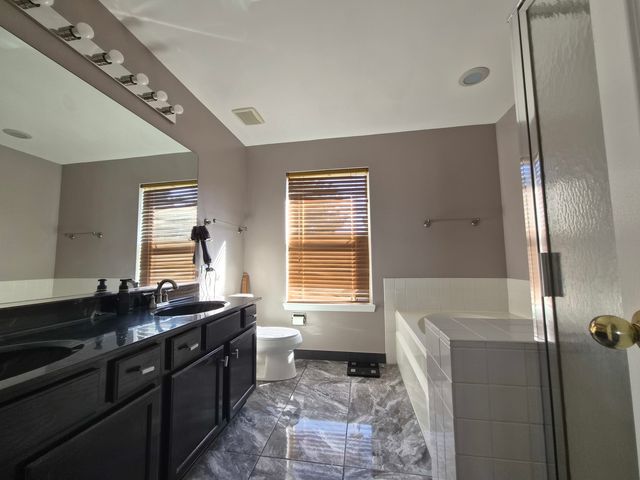 3817 Baybrook Drive, Aurora, IL 60504