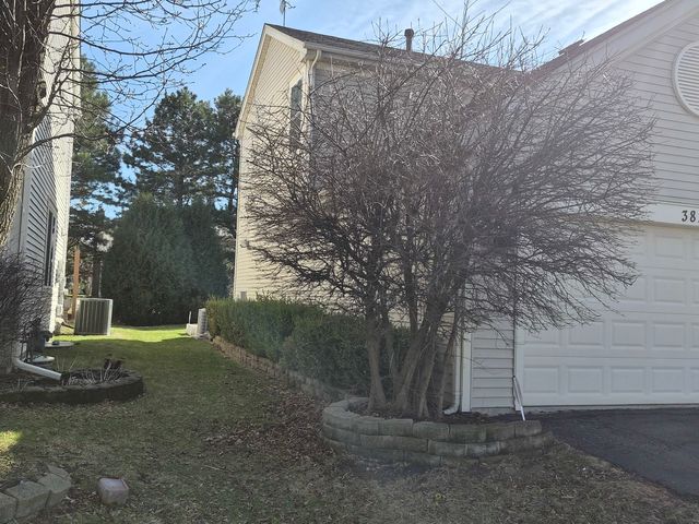 3817 Baybrook Drive, Aurora, IL 60504