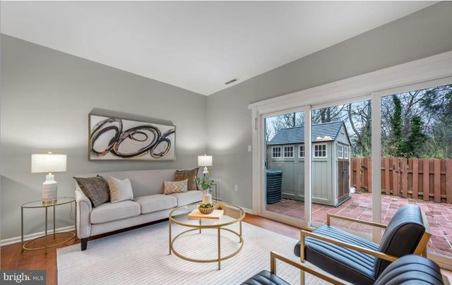 5822 BURKE MANOR CT, Burke, VA 22015