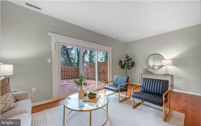5822 BURKE MANOR CT, Burke, VA 22015