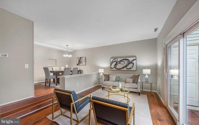 5822 BURKE MANOR CT, Burke, VA 22015