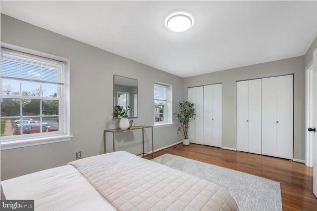 5822 BURKE MANOR CT, Burke, VA 22015