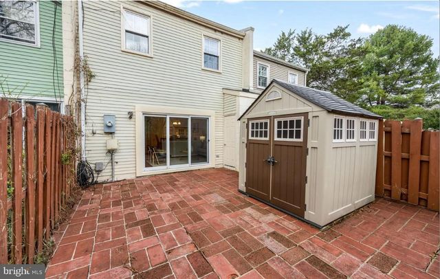 5822 BURKE MANOR CT, Burke, VA 22015