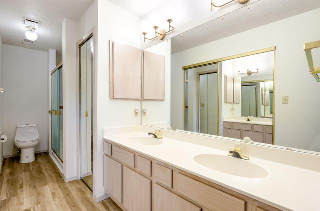 827 Country Club Drive SE APT 2B, Rio Rancho, NM 87124