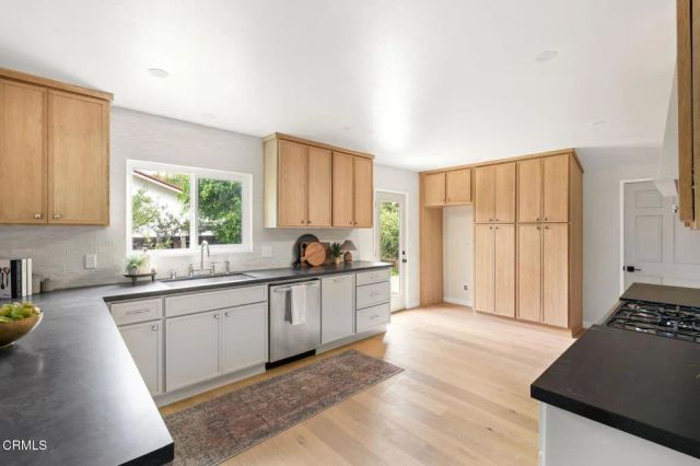 615 Camino Verde, Thousand Oaks, CA 91360