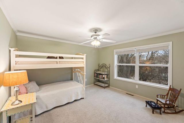 412 E Red Pine CIRCLE, Dousman, WI 53118