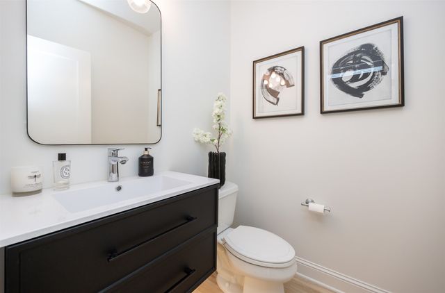 1710 S 49th Street, West Des Moines, IA 50265
