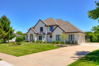 1710 S 49th Street, West Des Moines, IA 50265