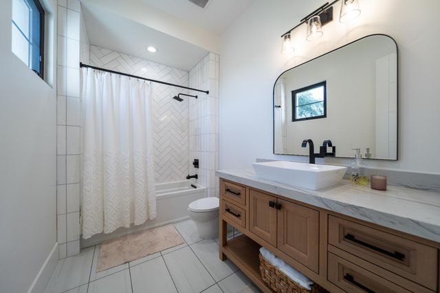 11107 Vista Del Sol, Auburn, CA 95603
