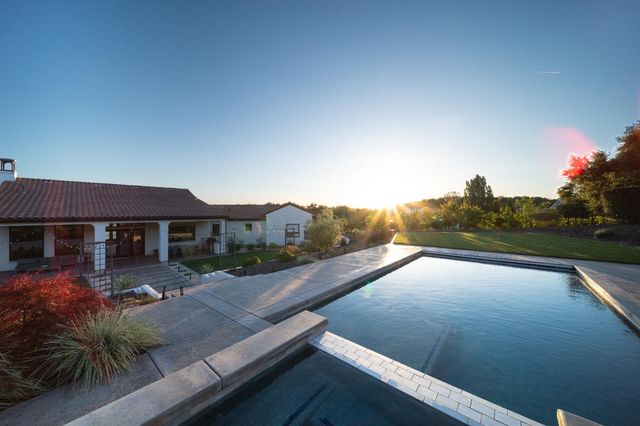 11107 Vista Del Sol, Auburn, CA 95603