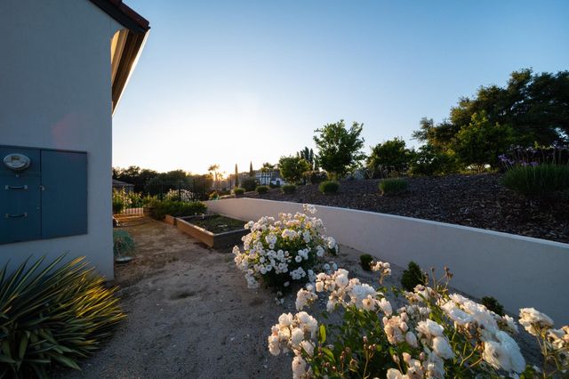 11107 Vista Del Sol, Auburn, CA 95603