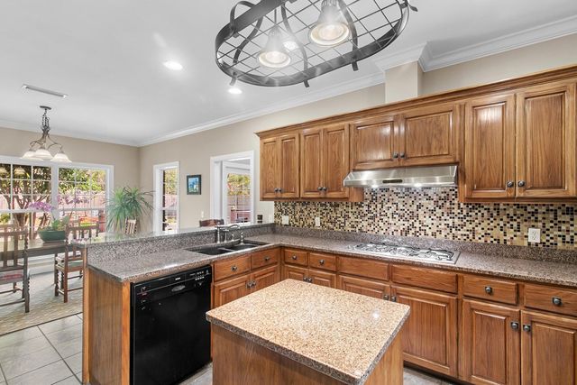 506 Westbrook, Dothan, AL 36303