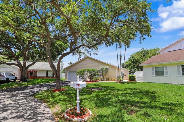 14958 SW 143rd Place, Miami, FL 33186