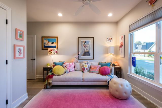 25 Belles Fleurs Circle, Little Rock, AR 72223