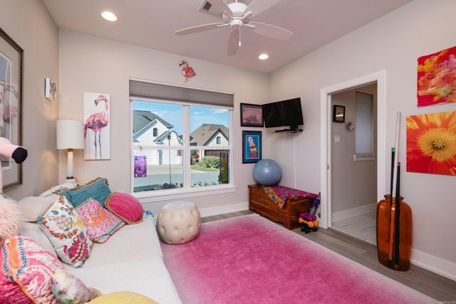 25 Belles Fleurs Circle, Little Rock, AR 72223