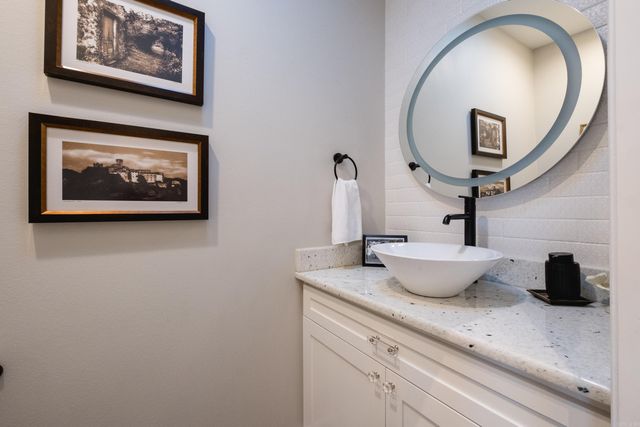 25 Belles Fleurs Circle, Little Rock, AR 72223