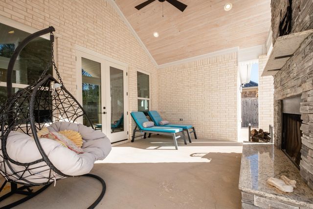 25 Belles Fleurs Circle, Little Rock, AR 72223