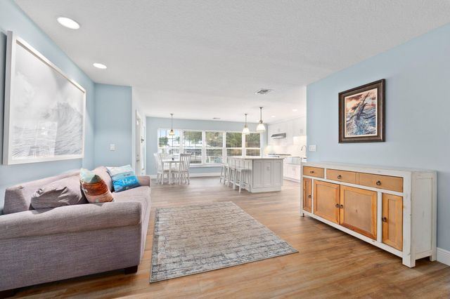 1749 SW Coxswain Place, Palm City, FL 34990