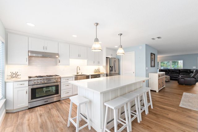 1749 SW Coxswain Place, Palm City, FL 34990