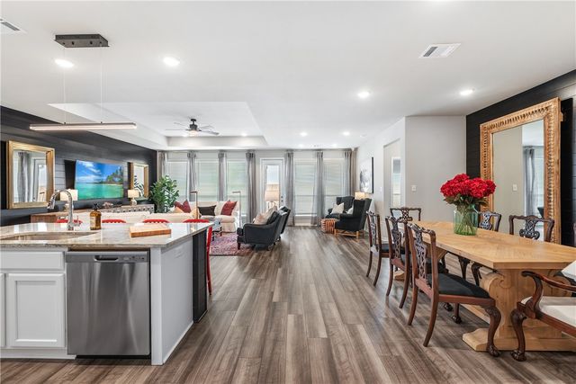 1204 Patriot Drive, College Station, TX 77845