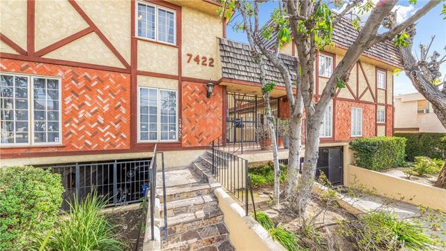 7422 Hazeltine Avenue 2, Van Nuys, CA 91405