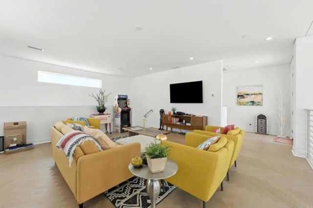 455 Palladium Boulevard, Palm Springs, CA 92262