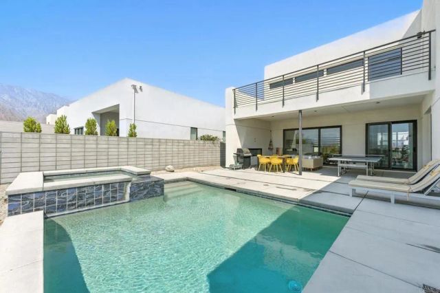 455 Palladium Boulevard, Palm Springs, CA 92262