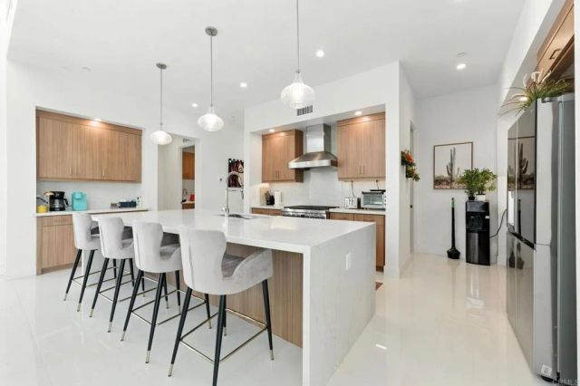 455 Palladium Boulevard, Palm Springs, CA 92262