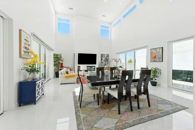 455 Palladium Boulevard, Palm Springs, CA 92262