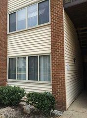 105 Hampton Club DR, Hampton, VA 23666