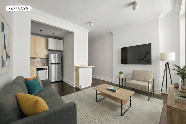 555 Lenox Ave Apt 2B, New York City, NY 10037