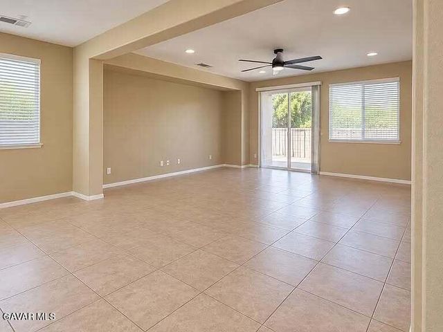 2421 Driftwood Drive, Rosamond, CA 93560