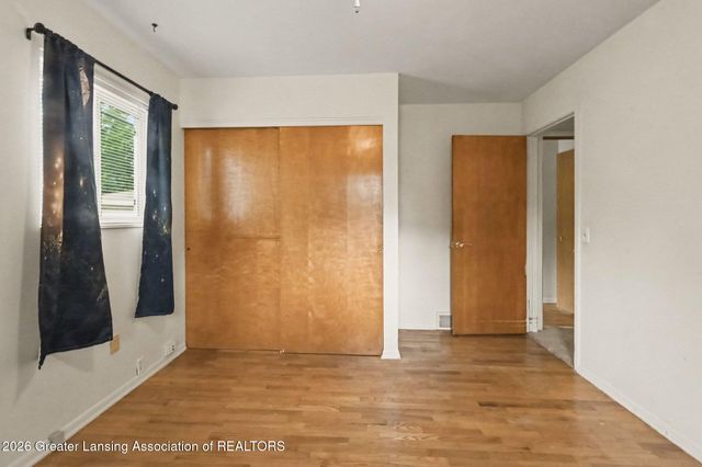 117 Woodhaven Drive, Lansing, MI 48917